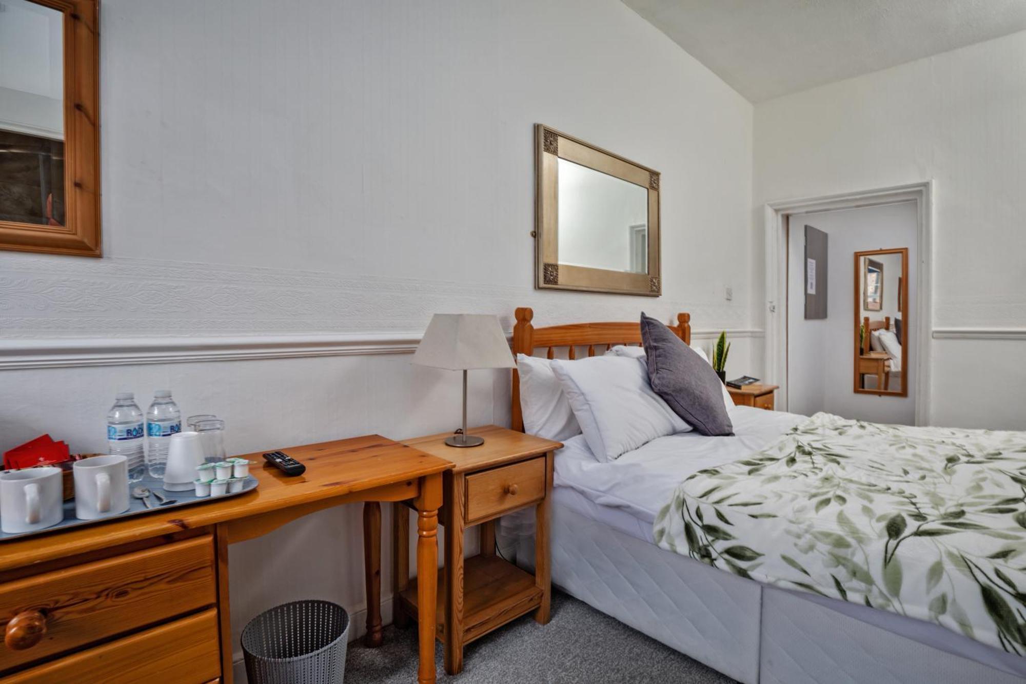 Serenity Guest House Σκάρμπορο Εξωτερικό φωτογραφία